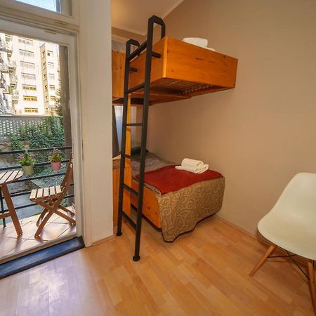 Dlouha Apartment With Balcony Prag Exteriör bild